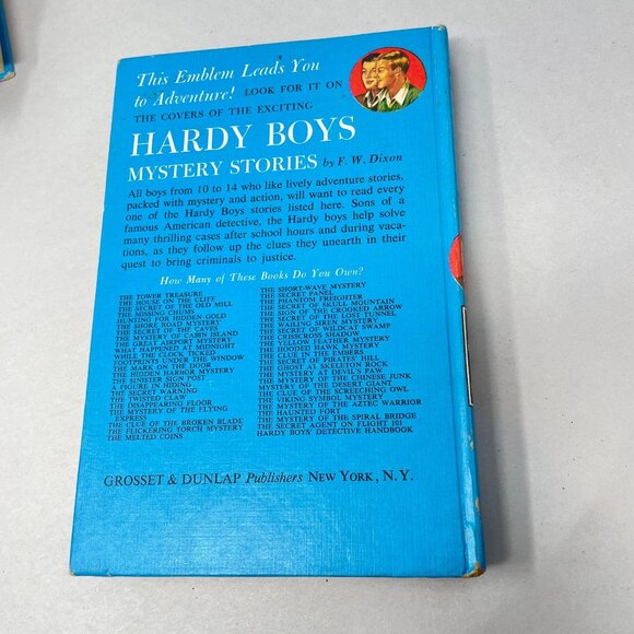 The Hardy Boys Book Lot of 4 Yellow Feather Aztec Warrior‎ Disappearing Floor - Picture 14 of 16